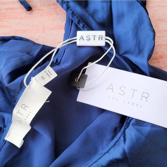 NWT Astr The Label‎ Blue Wilshire Ruffle Open Back Satin Midi Dress Size Medium - Picture 12 of 12